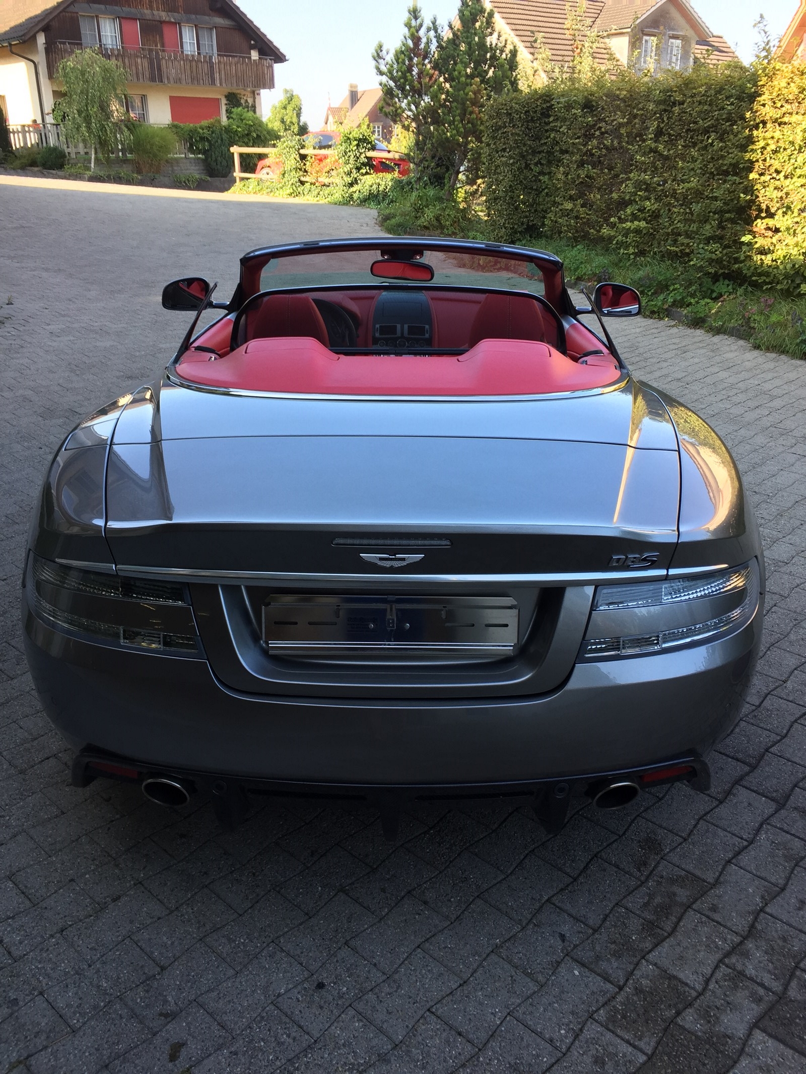 ASTON MARTIN DBS Volante Touchtronic 2-image-7