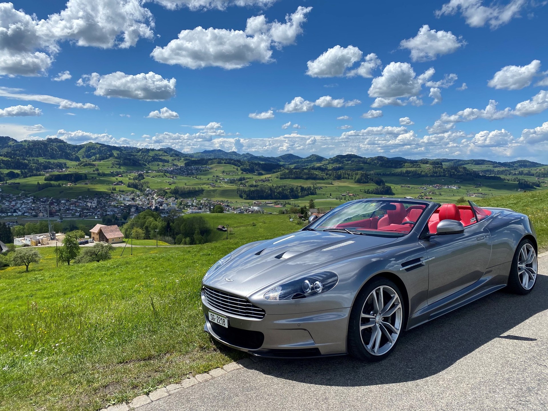 ASTON MARTIN DBS Volante Touchtronic 2-image-2