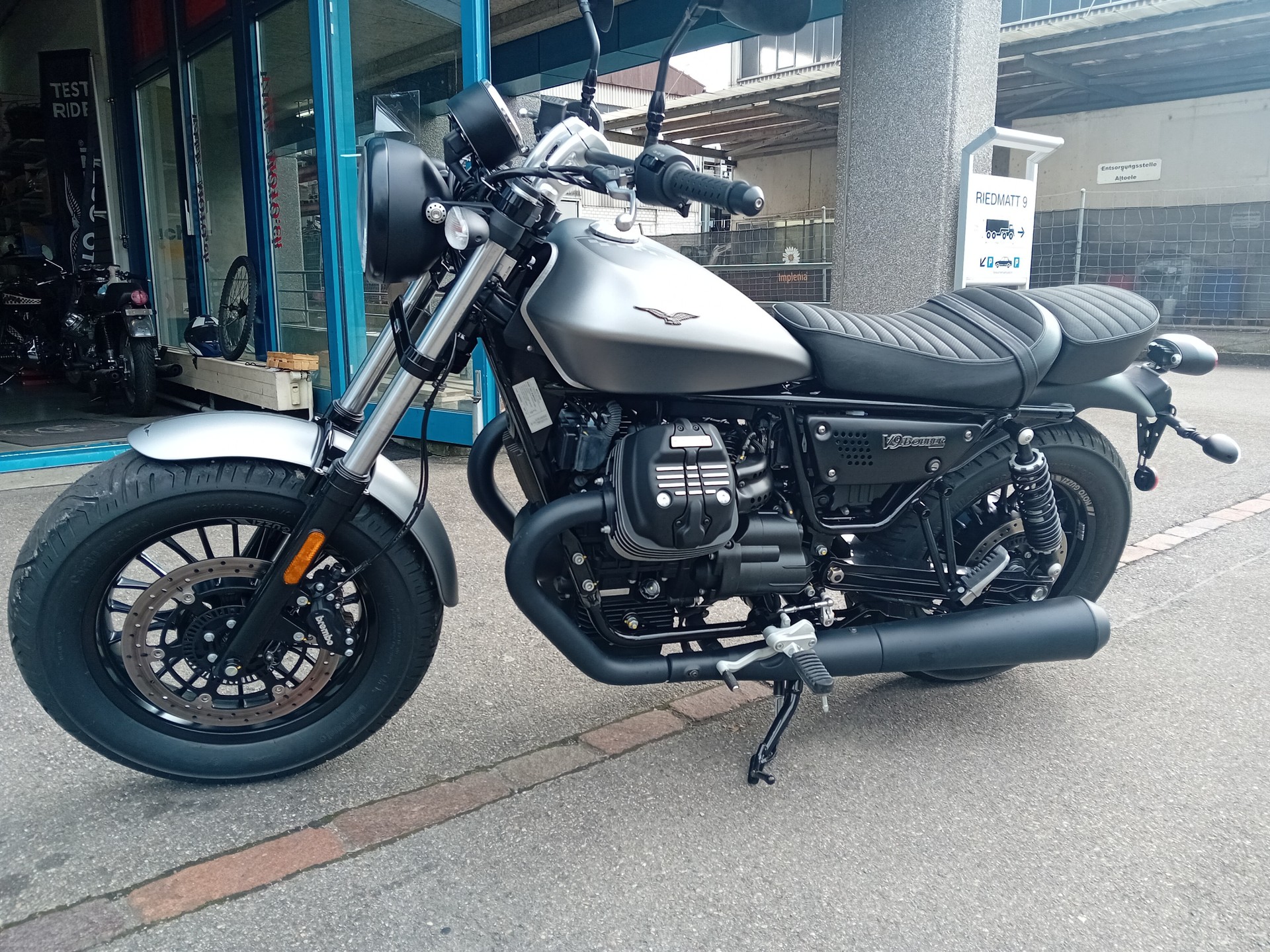 Bmw Motorrad Alessandria Rolandi Moto Usate MOTO GUZZI V9 Bobber