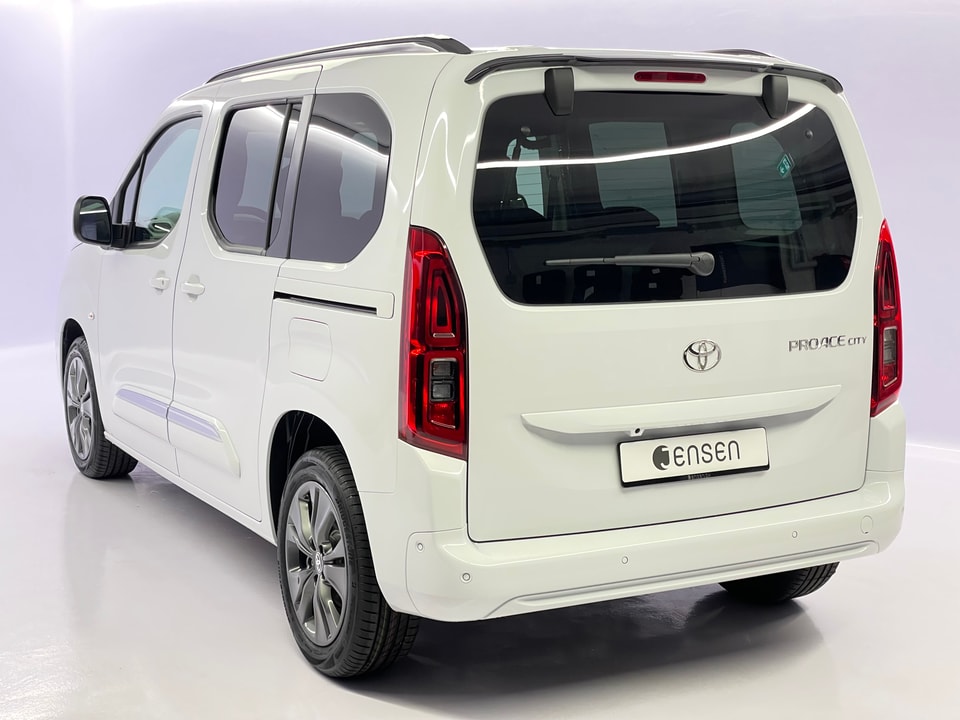 Proace City Verso L1 1.5 D 130 Style