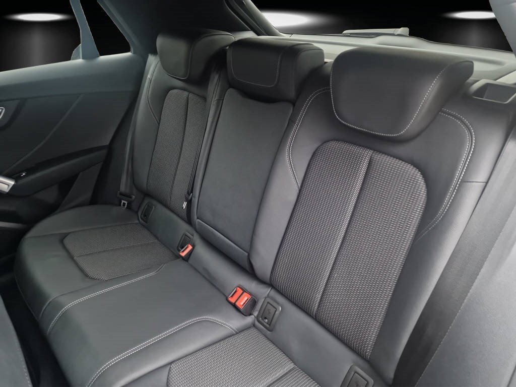 AUDI Q2 2.0 40 TFSI Advanced quattro S-Tronic-image-9