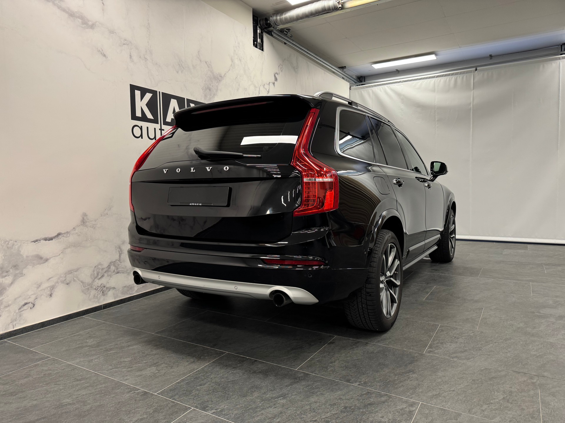 VOLVO XC90 T5 AWD Momentum Geartronic-image-2
