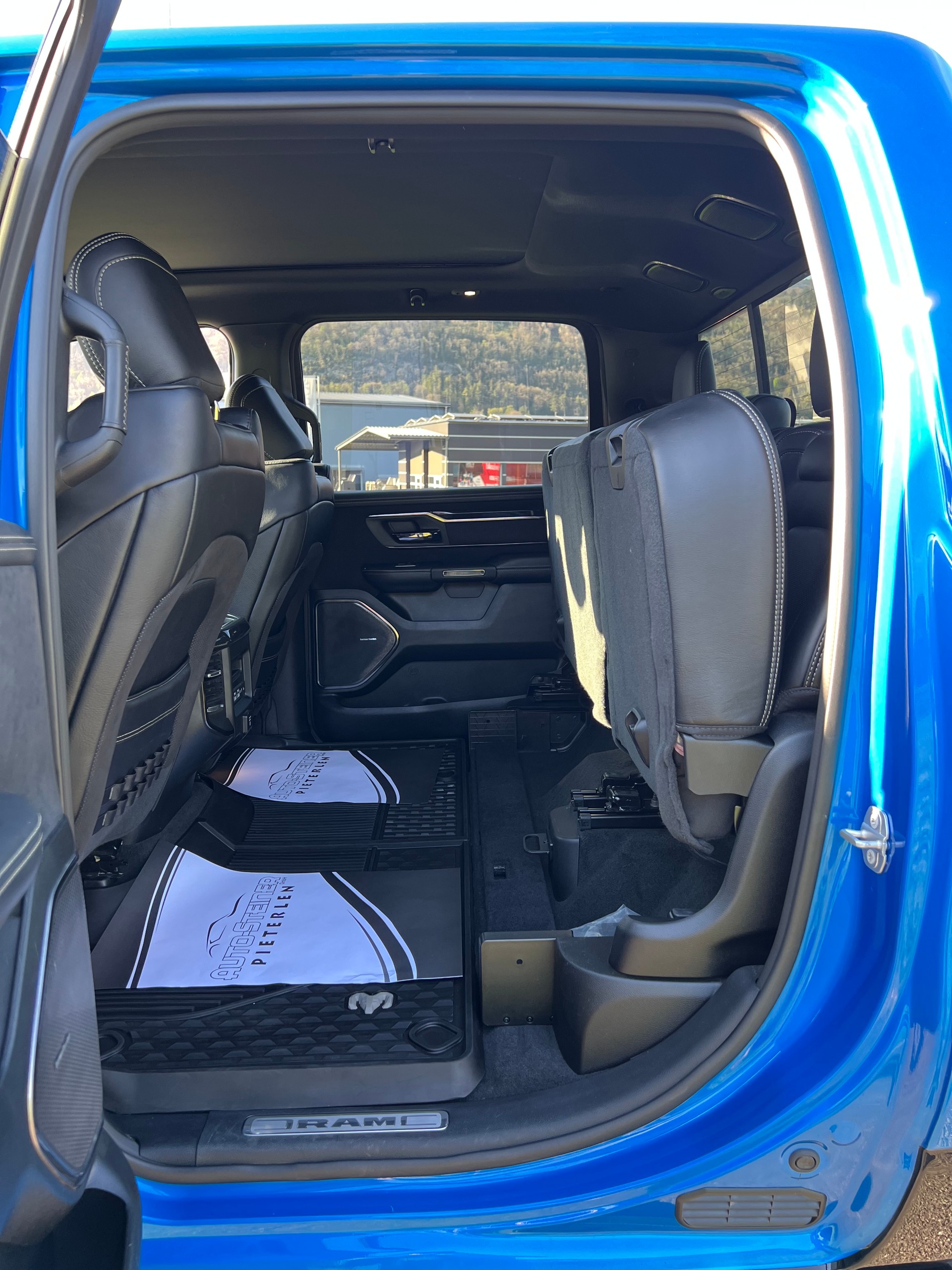 DODGE "TRX" DER POWER PICK UP !! 711 PS !! ABSOLUT NEUWERTIG !! MIT VOLLAUSSTATTUNG. MIT AHK 3`500 KG !! 24 MONATE GARANTIE !!-image-11