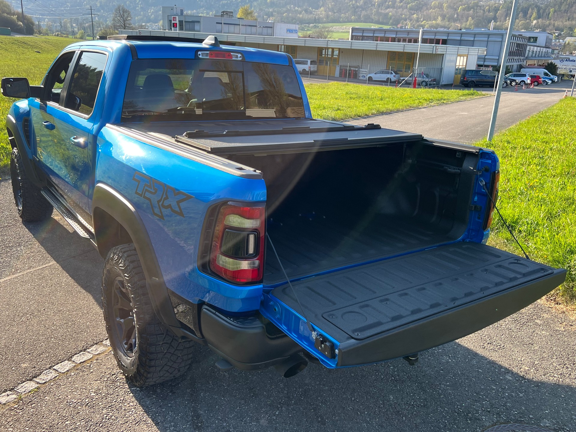 DODGE "TRX" DER POWER PICK UP !! 711 PS !! ABSOLUT NEUWERTIG !! MIT VOLLAUSSTATTUNG. MIT AHK 3`500 KG !! 24 MONATE GARANTIE !!-image-14