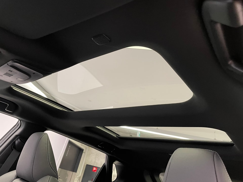 bZ4X Electric Premium 11 kW OBC