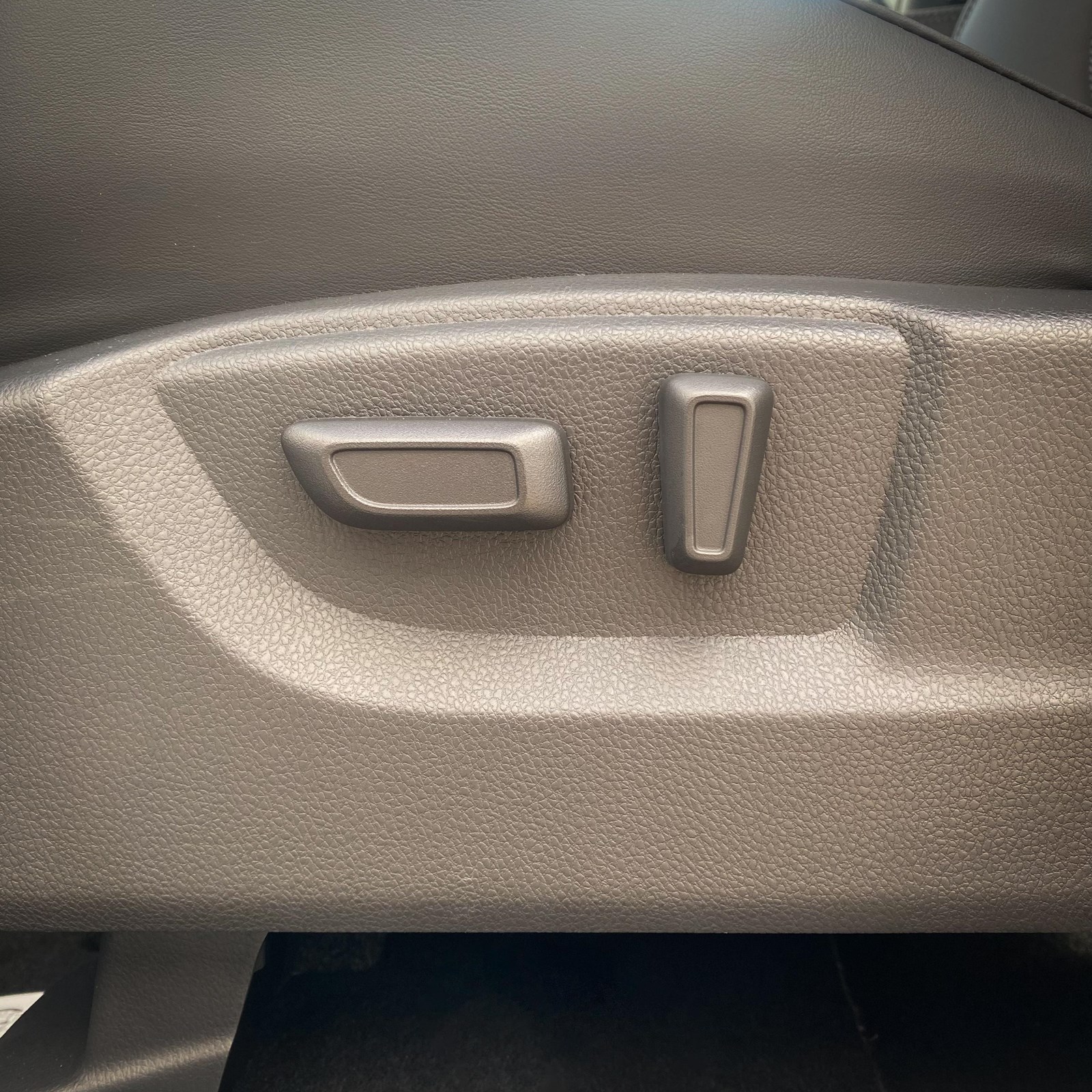 MITSUBISHI Eclipse Cross 2.4 PHEV Blackline 4x4-image-14