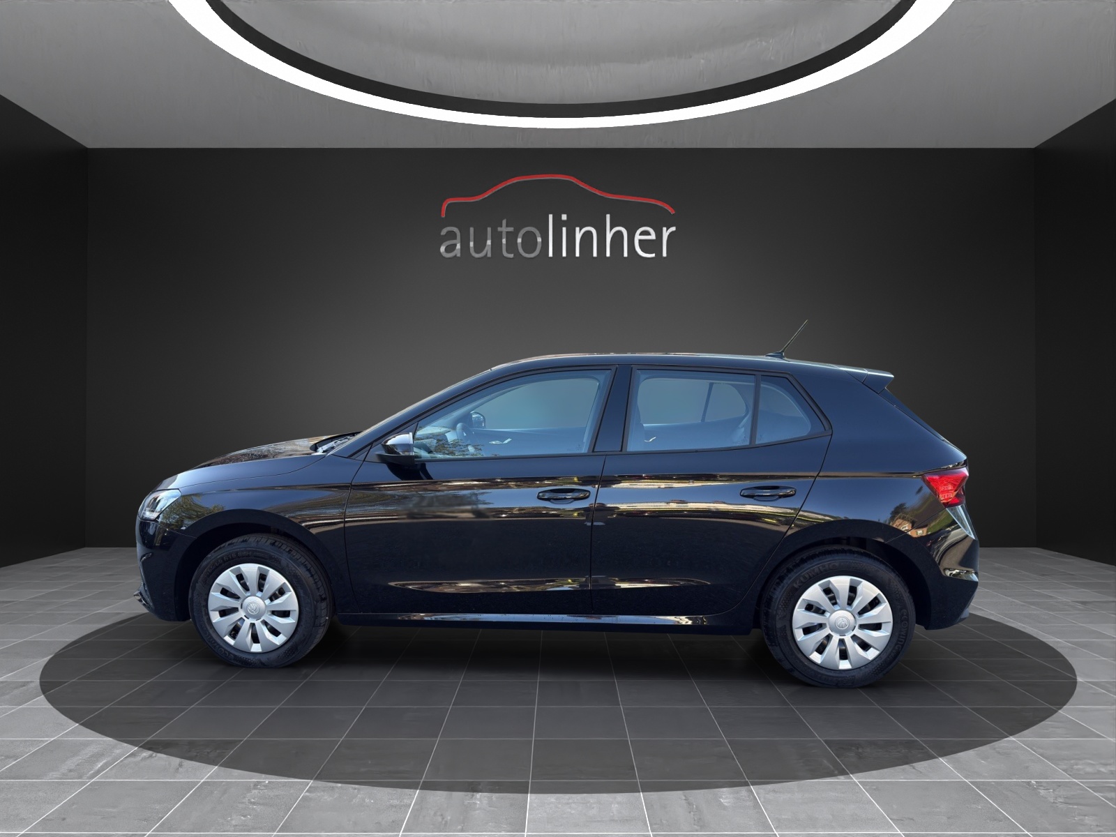 SKODA Fabia 1.0 MPI Essence-showroom-element-1