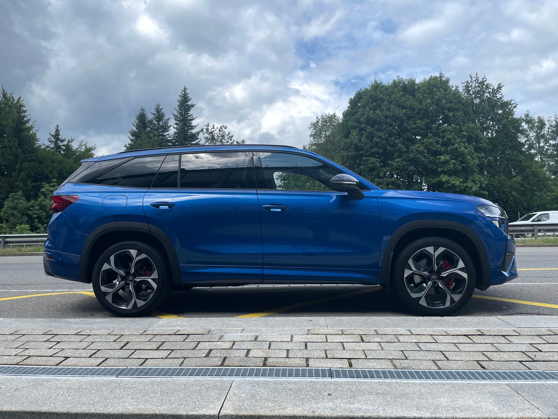 SKODA Kodiaq 2.0 TSI RS 4x4, 7-Sitzer-image-7