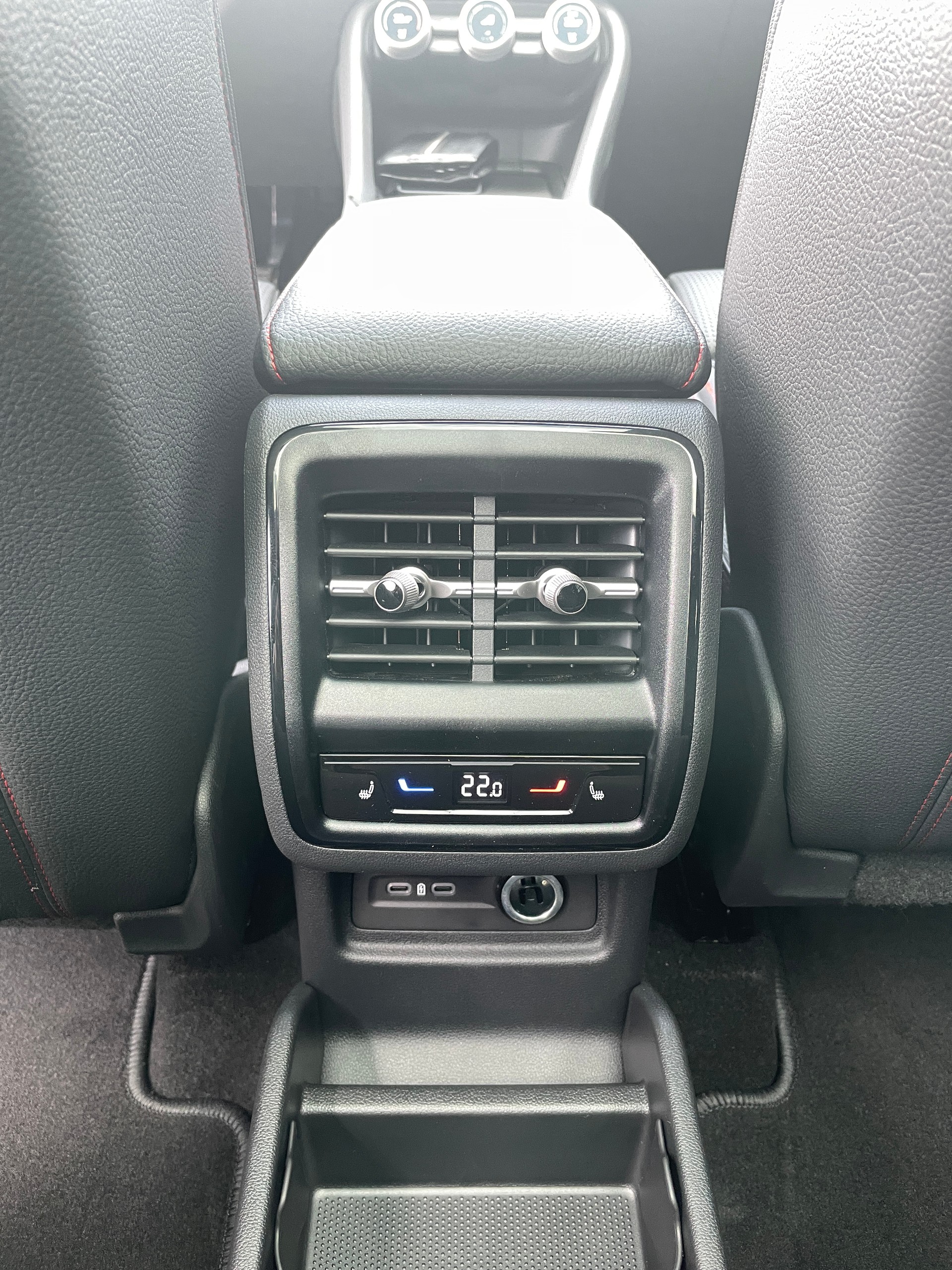 SKODA Kodiaq 2.0 TSI RS 4x4, 7-Sitzer-image-17