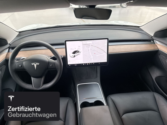 TESLA Model 3 Rear-Wheel Drive-showroom-element-1