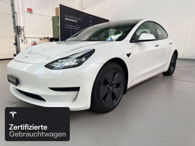 TESLA Model 3 Rear-Wheel Drive