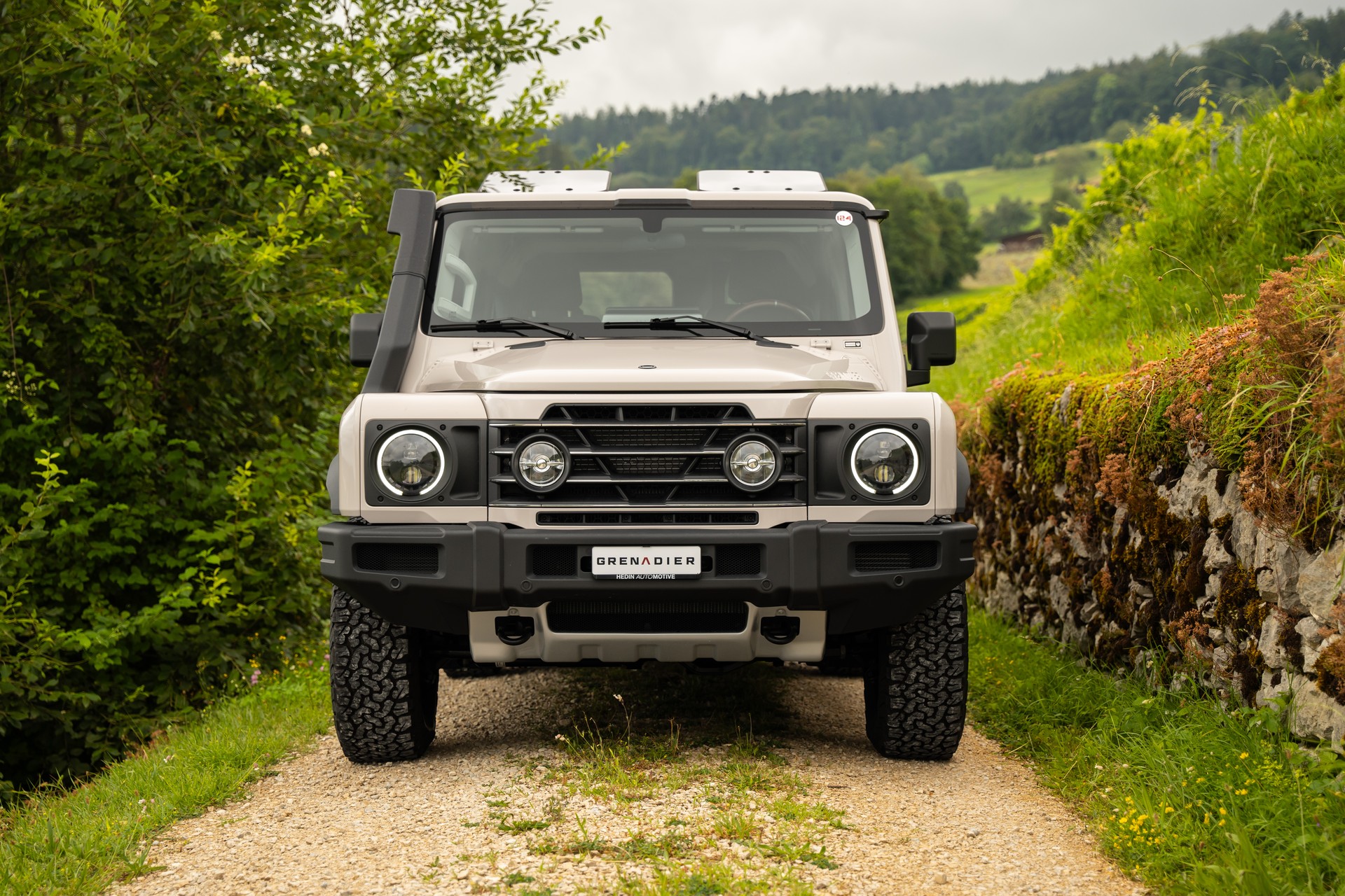 INEOS Grenadier 3.0 Trialmaster Edition-showroom-element-1