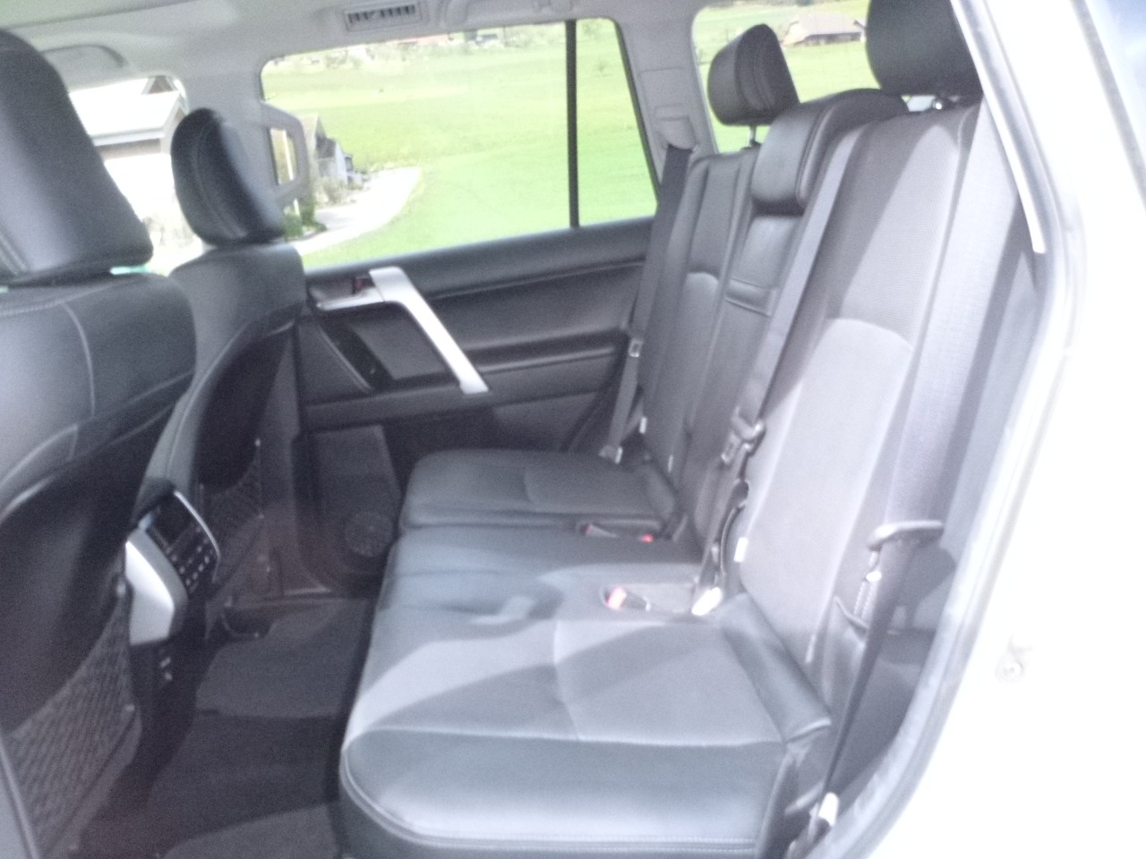 TOYOTA Land Cruiser 2.8TD Premium Automatic-image-15