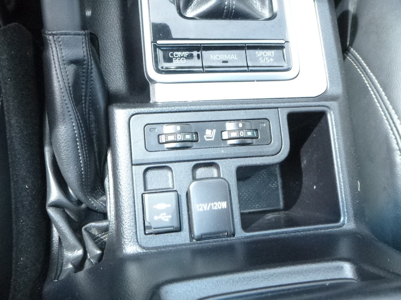 TOYOTA Land Cruiser 2.8TD Premium Automatic-image-26