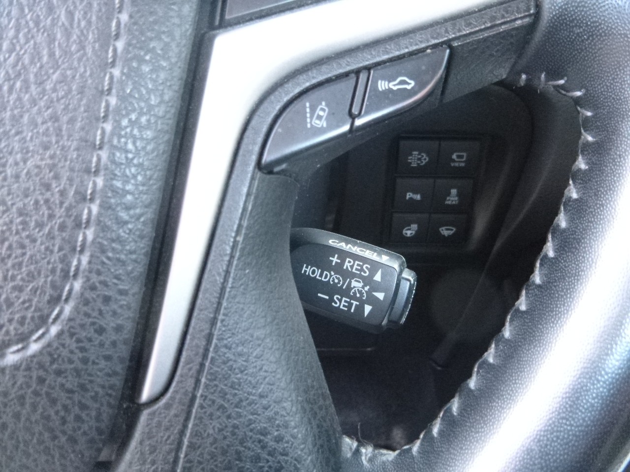 TOYOTA Land Cruiser 2.8TD Premium Automatic-image-23