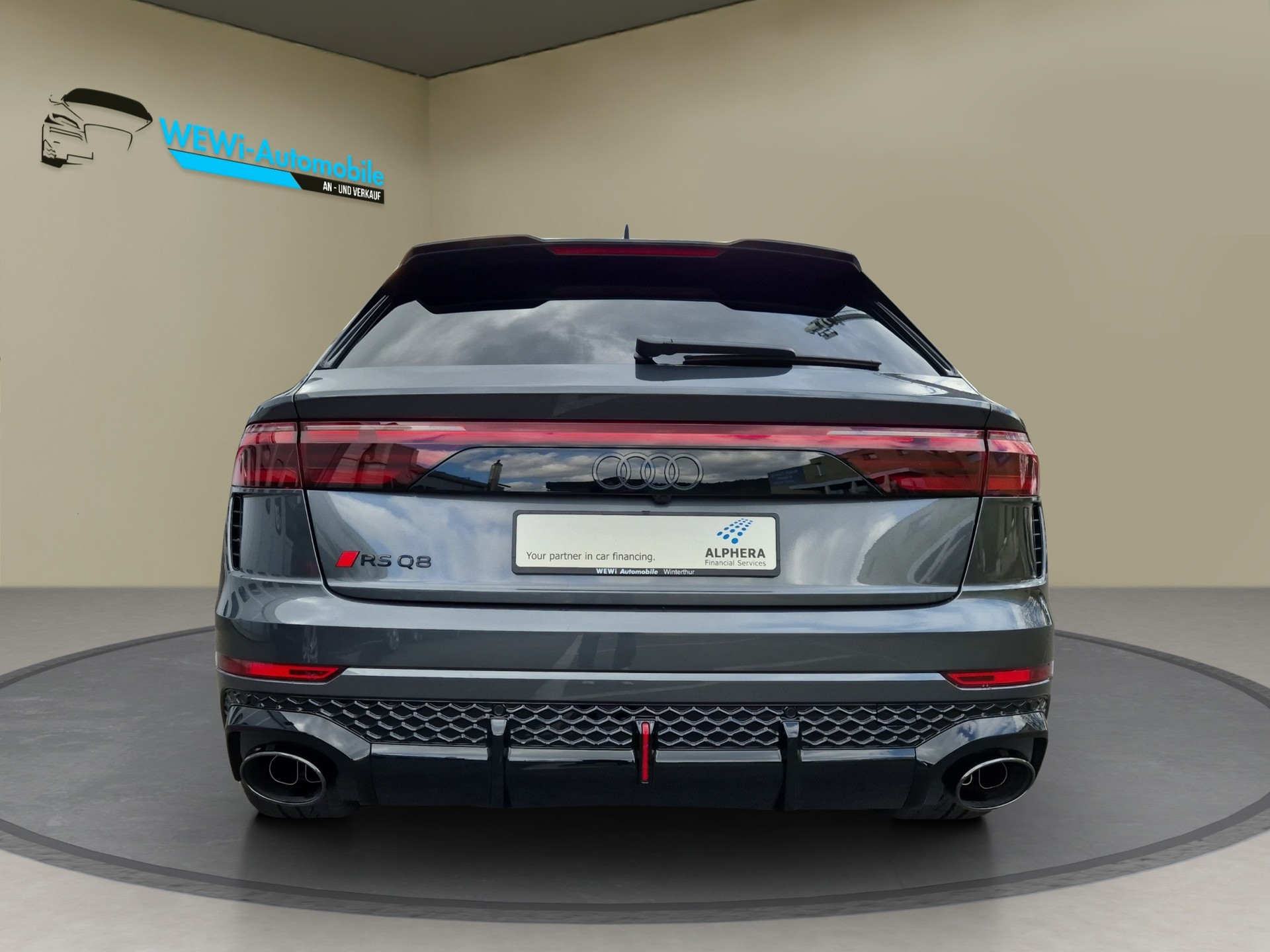AUDI RSQ8 performance quattro-showroom-element-3