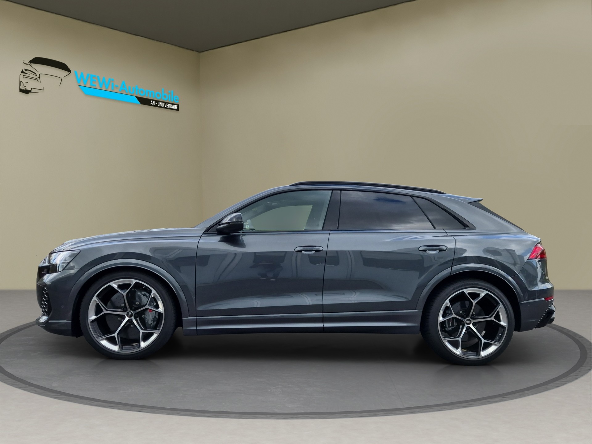 AUDI RSQ8 performance quattro-showroom-element-1