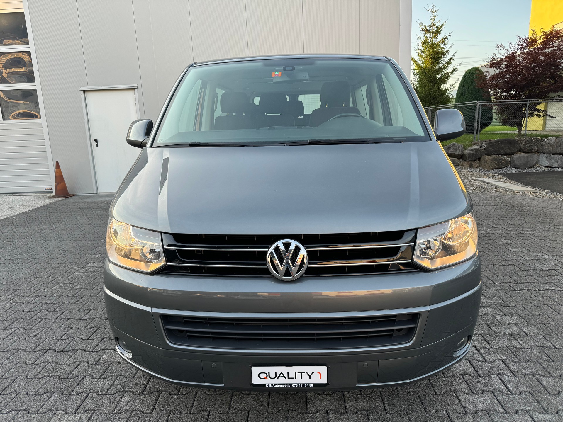 VW T5 Caravelle Comfortline 2.0 TDI CR 4Motion DSG*TOP ZUSTAND*LANGER-RADSTAND*9-PLÄTZER*AHK*-showroom-element-2