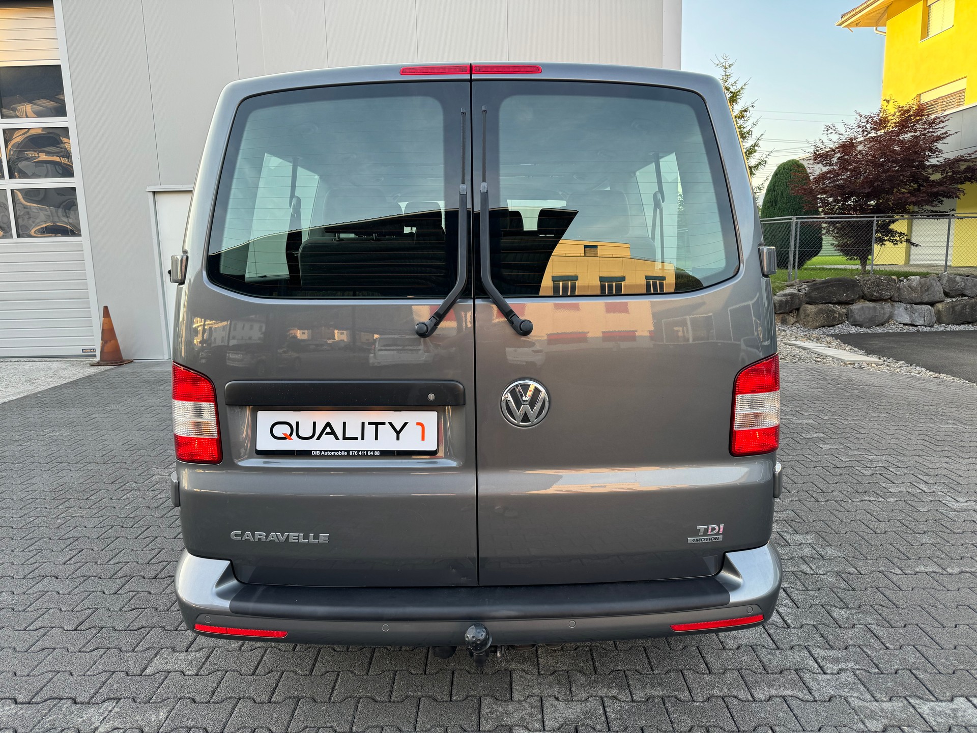VW T5 Caravelle Comfortline 2.0 TDI CR 4Motion DSG*TOP ZUSTAND*LANGER-RADSTAND*9-PLÄTZER*AHK*-showroom-element-3