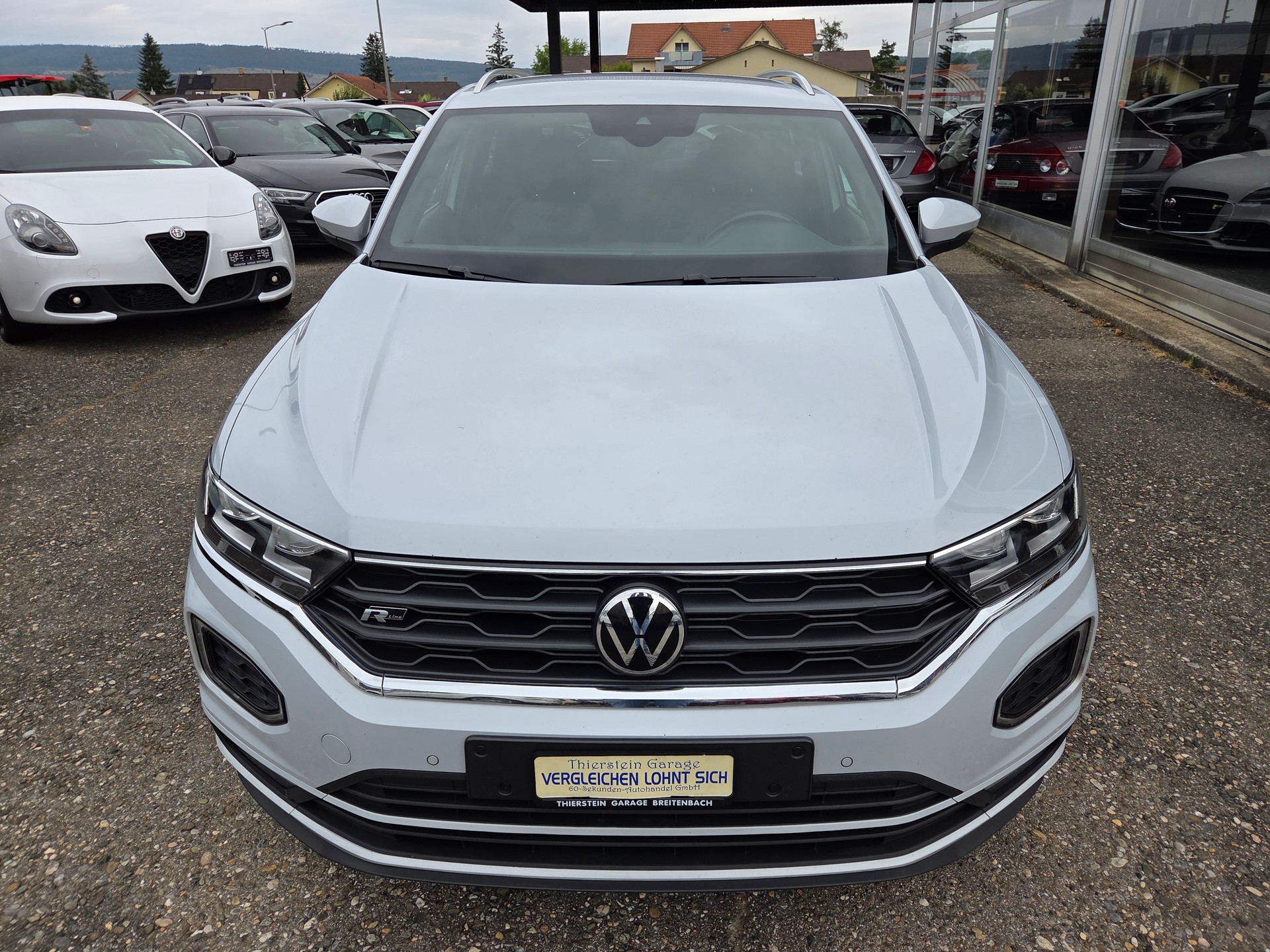 VW T-Roc 1.5 TSI EVO Sport DSG R-Line-showroom-element-1