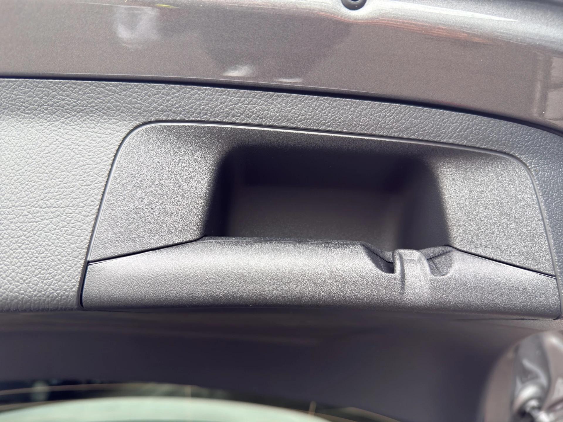 MERCEDES-BENZ A 35 AMG 4matic-image-14