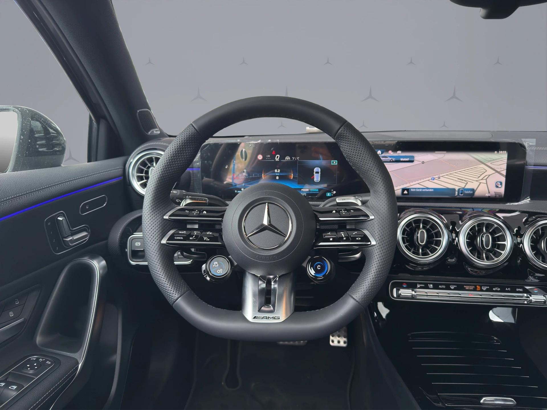 MERCEDES-BENZ A 35 AMG 4matic-image-8