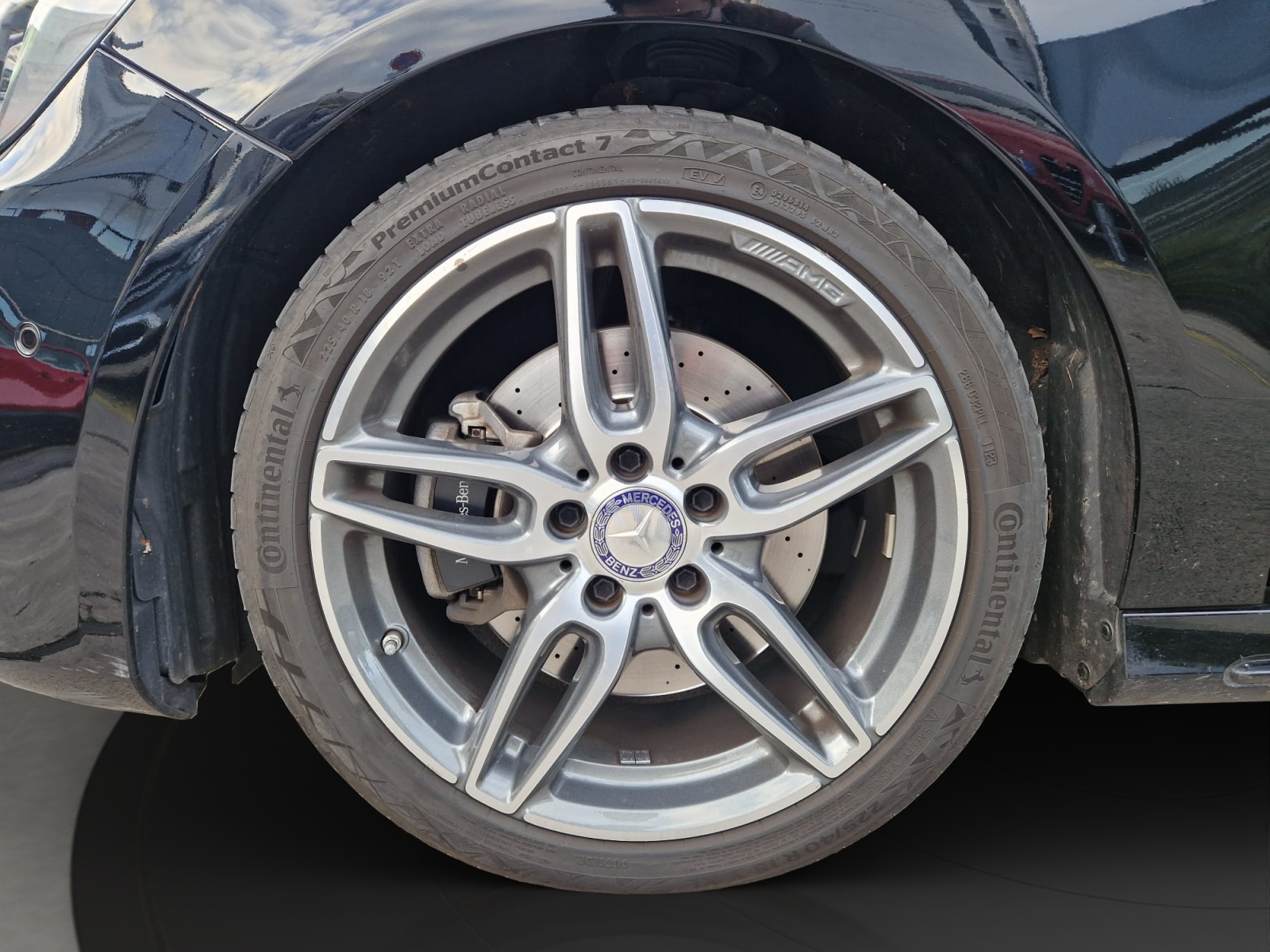 Image MERCEDES-BENZ A-220 A 220 AMG Line 4Matic 7G-DCT