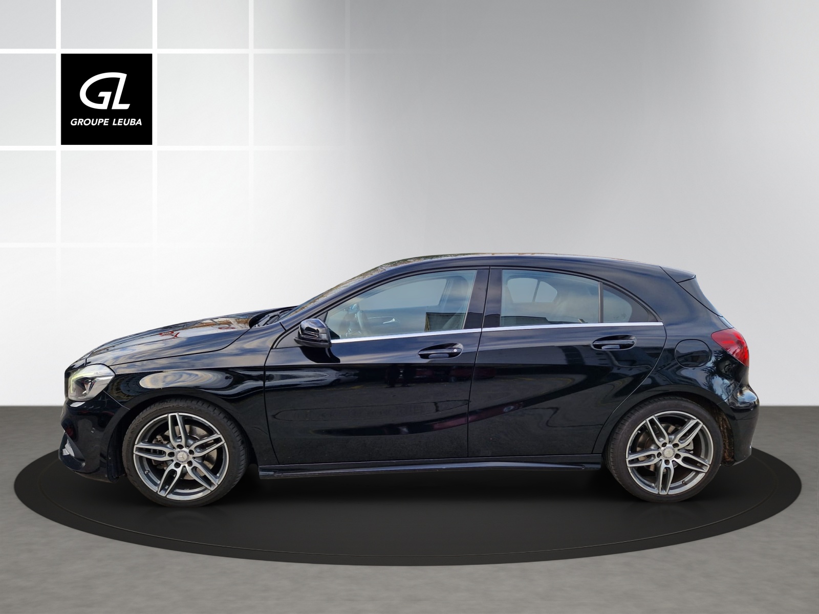 Image MERCEDES-BENZ A-220 A 220 AMG Line 4Matic 7G-DCT