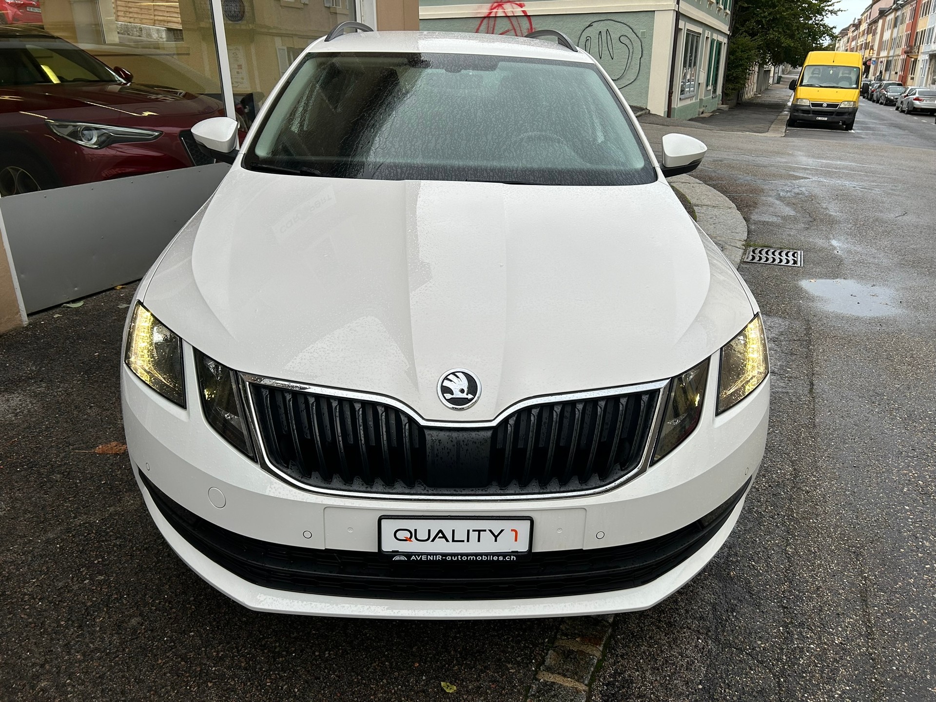SKODA Octavia Combi 2.0 TSI Ambition 4x4 DSG-image-3