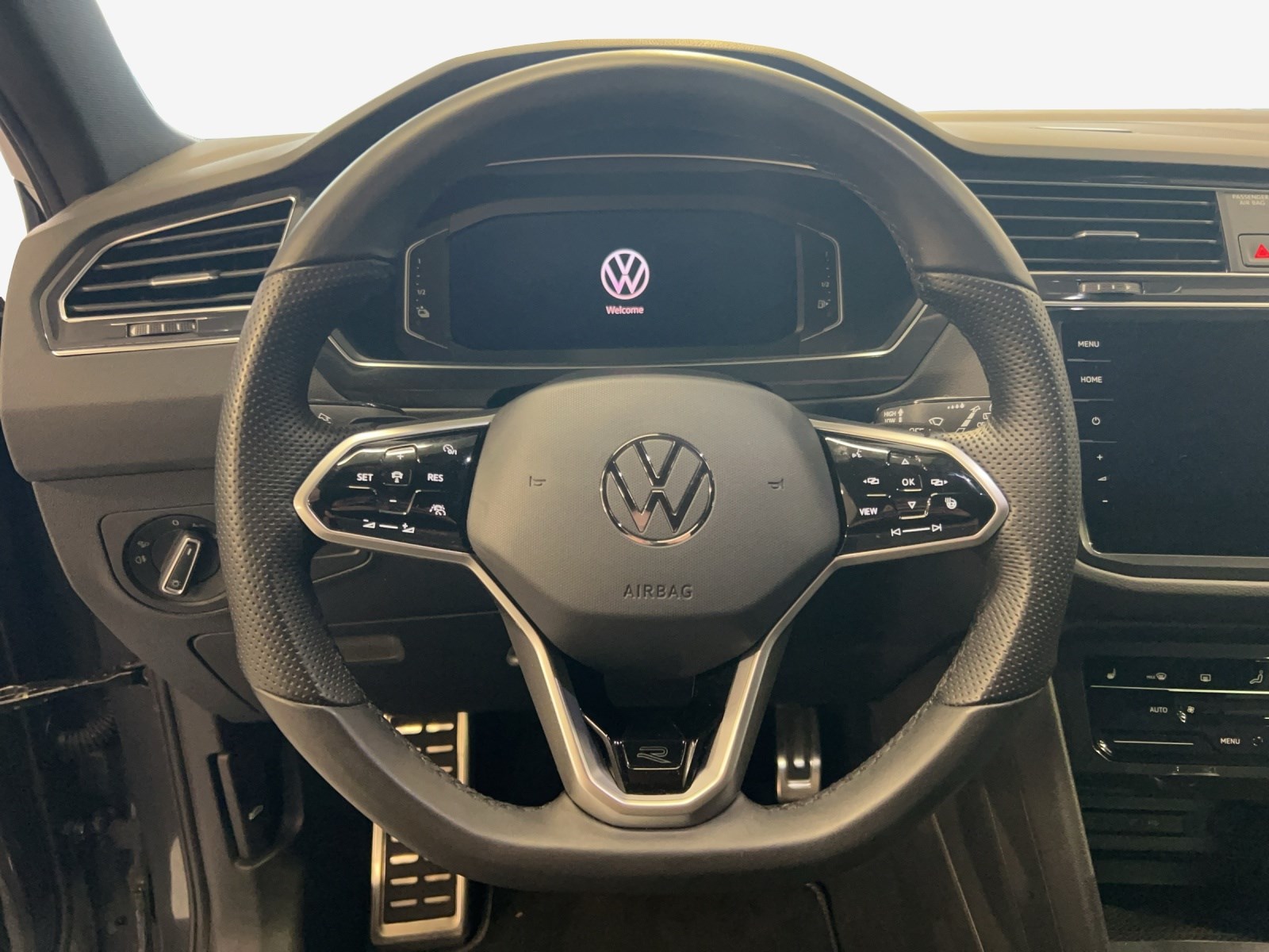 VW Tiguan 1.4TSI PHEV R-Line DSG-image-9