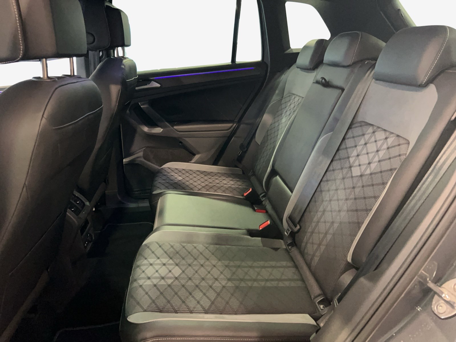 VW Tiguan 1.4TSI PHEV R-Line DSG-image-11