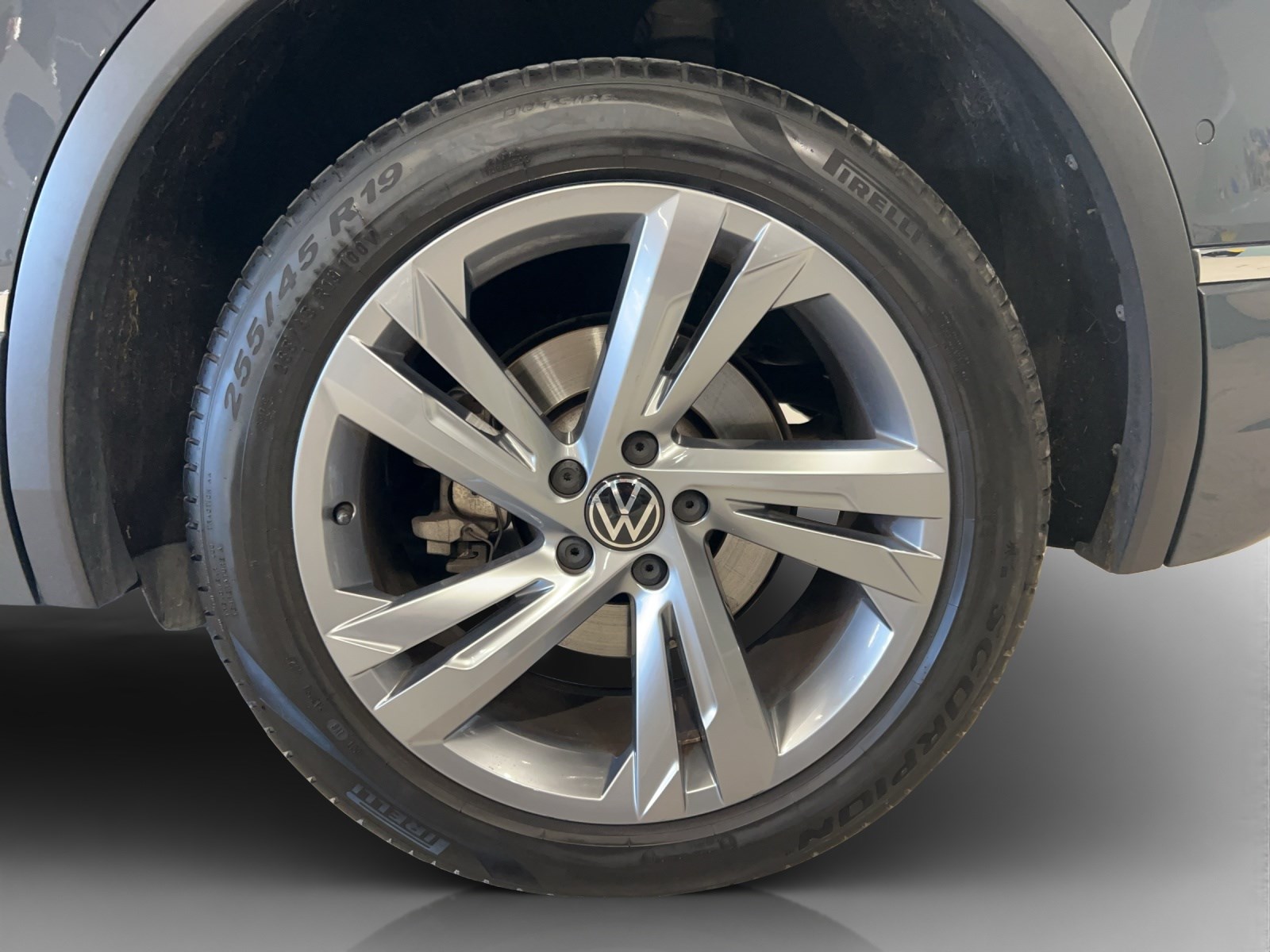 VW Tiguan 1.4TSI PHEV R-Line DSG-image-13