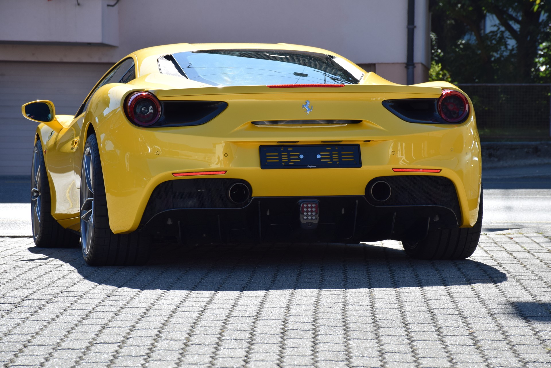 FERRARI 488 GTB 3.9 V8-image-7