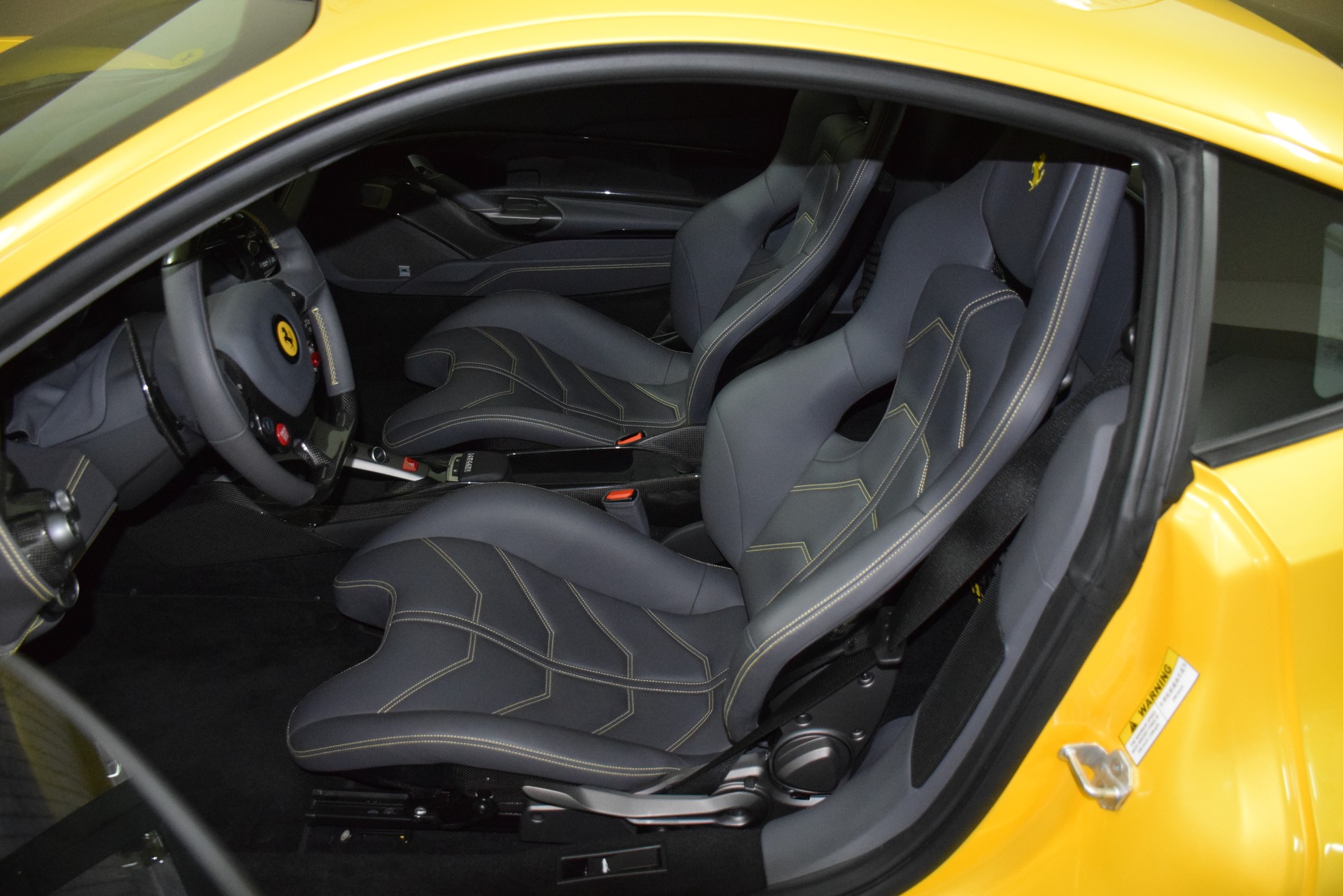 FERRARI 488 GTB 3.9 V8-image-13