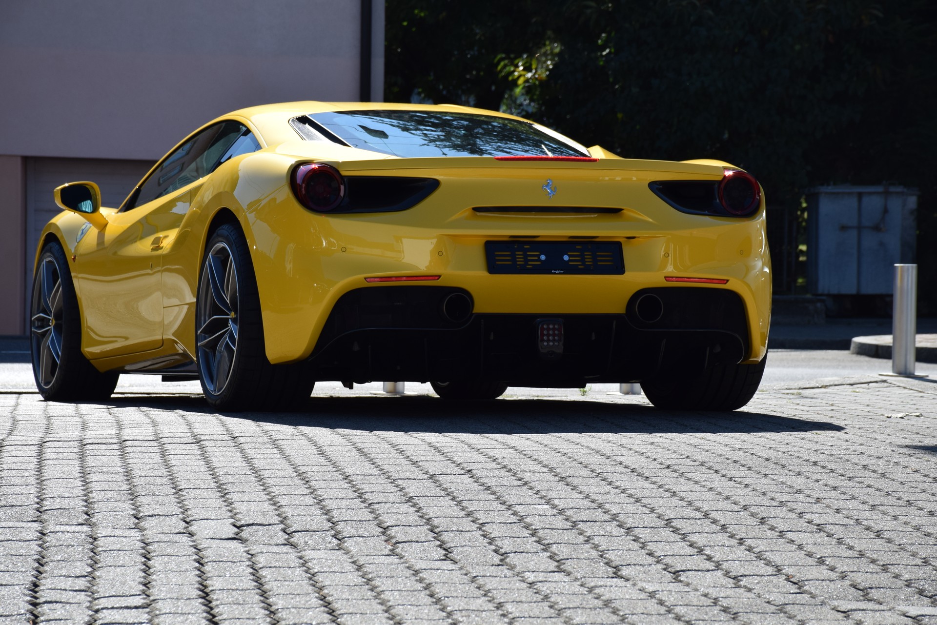 FERRARI 488 GTB 3.9 V8-image-6