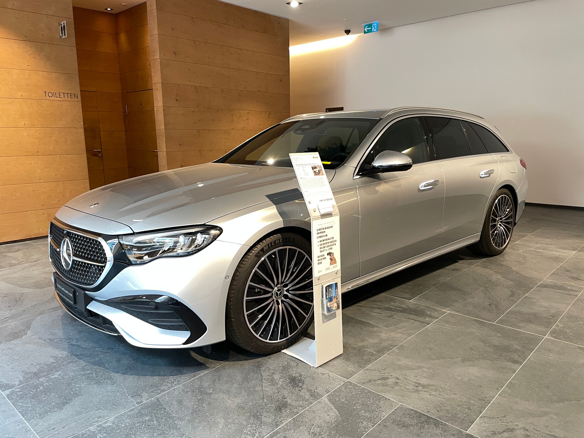 MERCEDES-BENZ E 300 de T 4Matic 9G-Tronic AMG Line