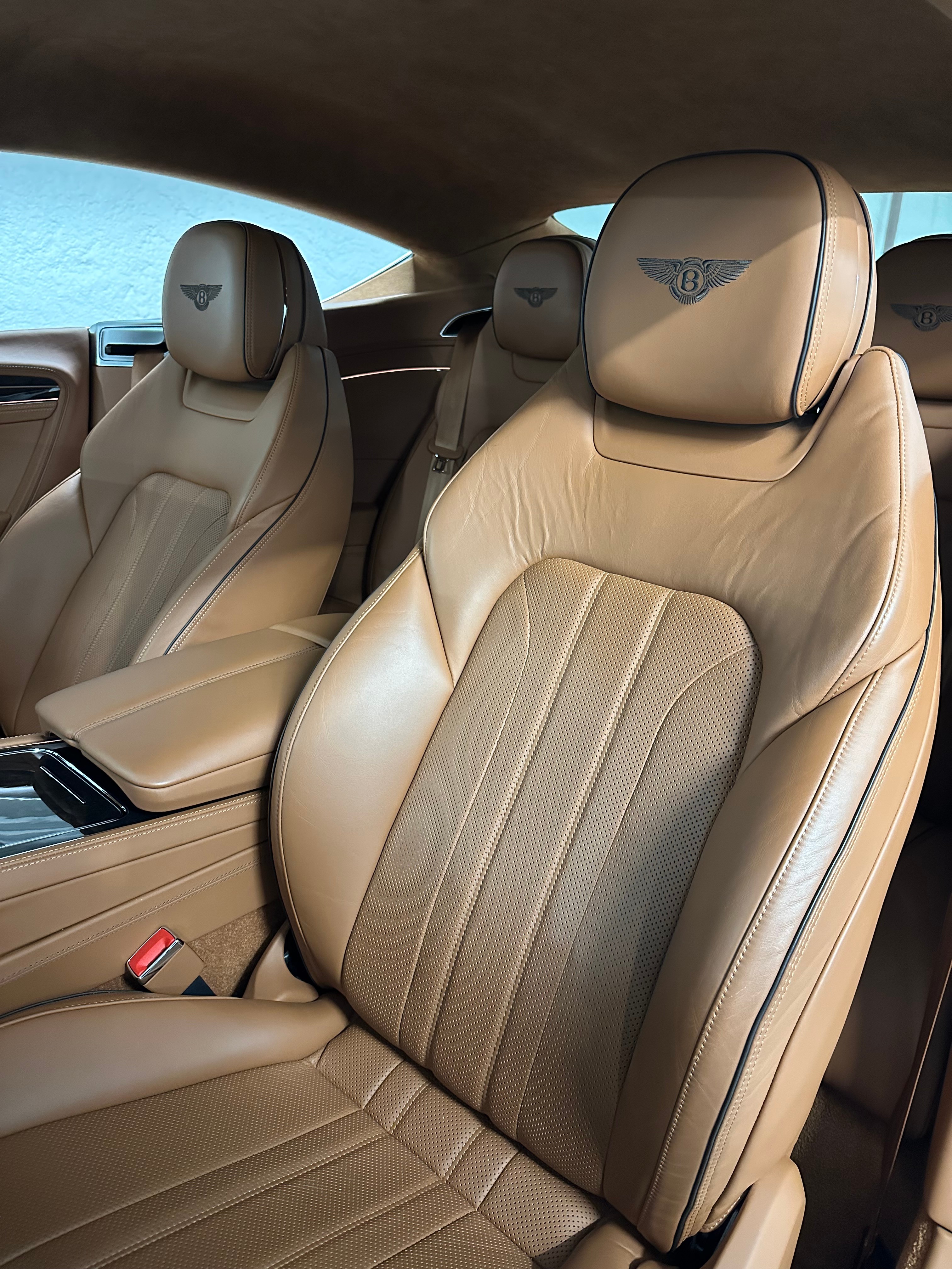 Image BENTLEY CONTINENTAL Continental GT 4.0 V8