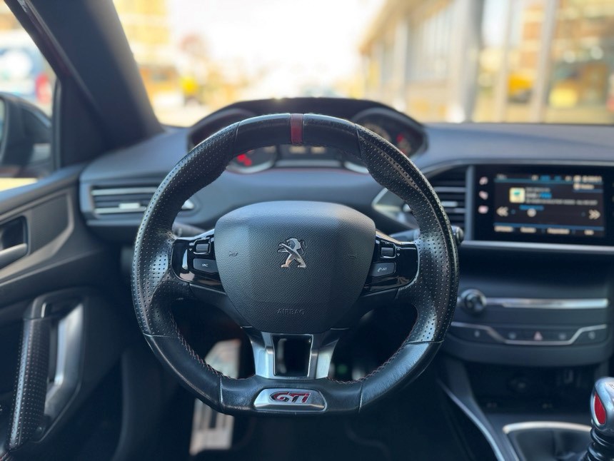 PEUGEOT 308 1.6 THP GTi-image-13