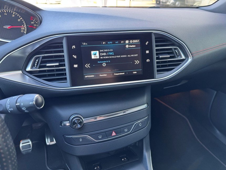 PEUGEOT 308 1.6 THP GTi-image-14