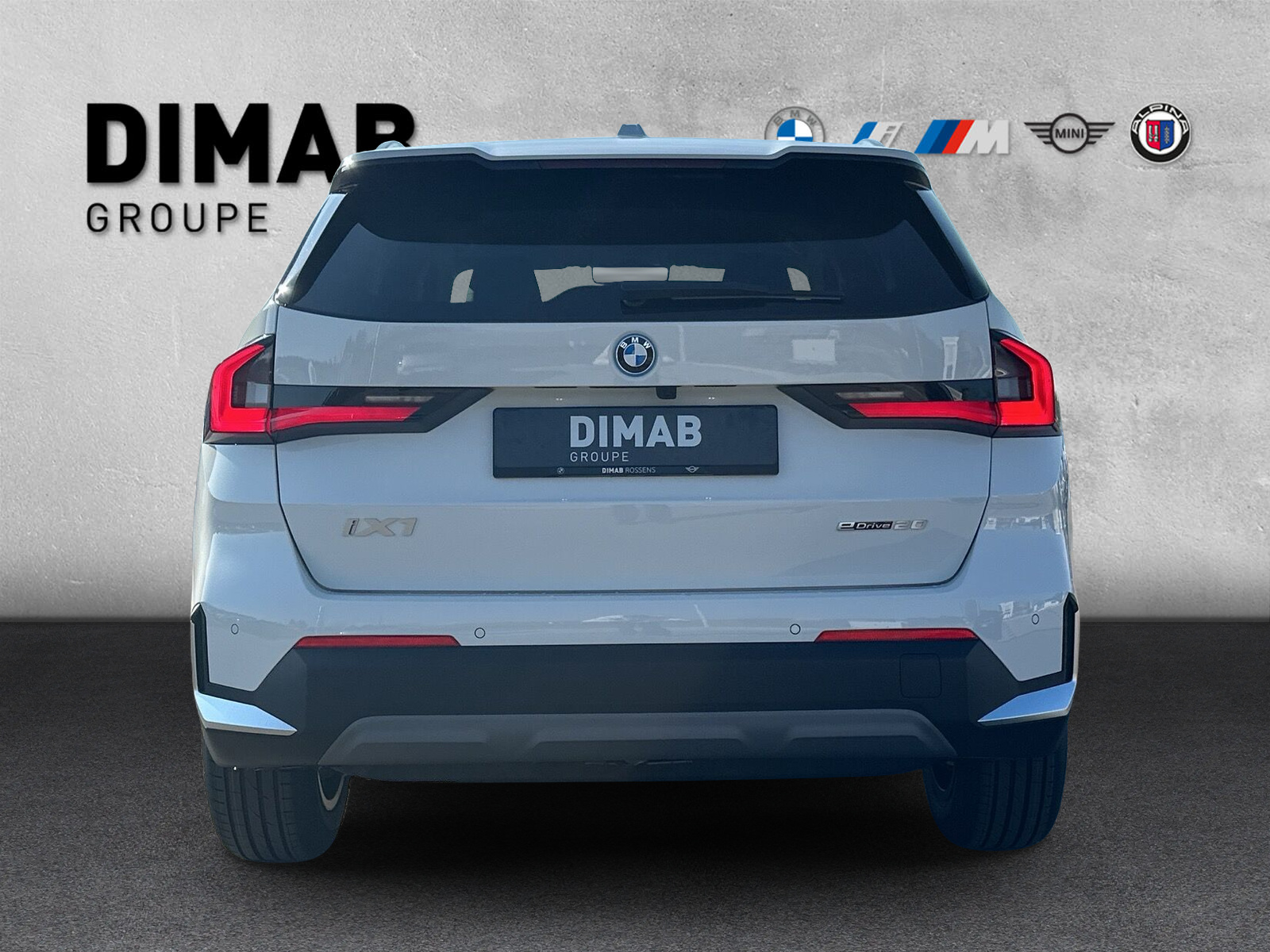 BMW iX1 eDrive 20-showroom-element-3