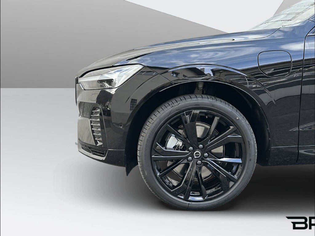 VOLVO XC60 2.0 T8 TE XCENTRIC Black-image-6