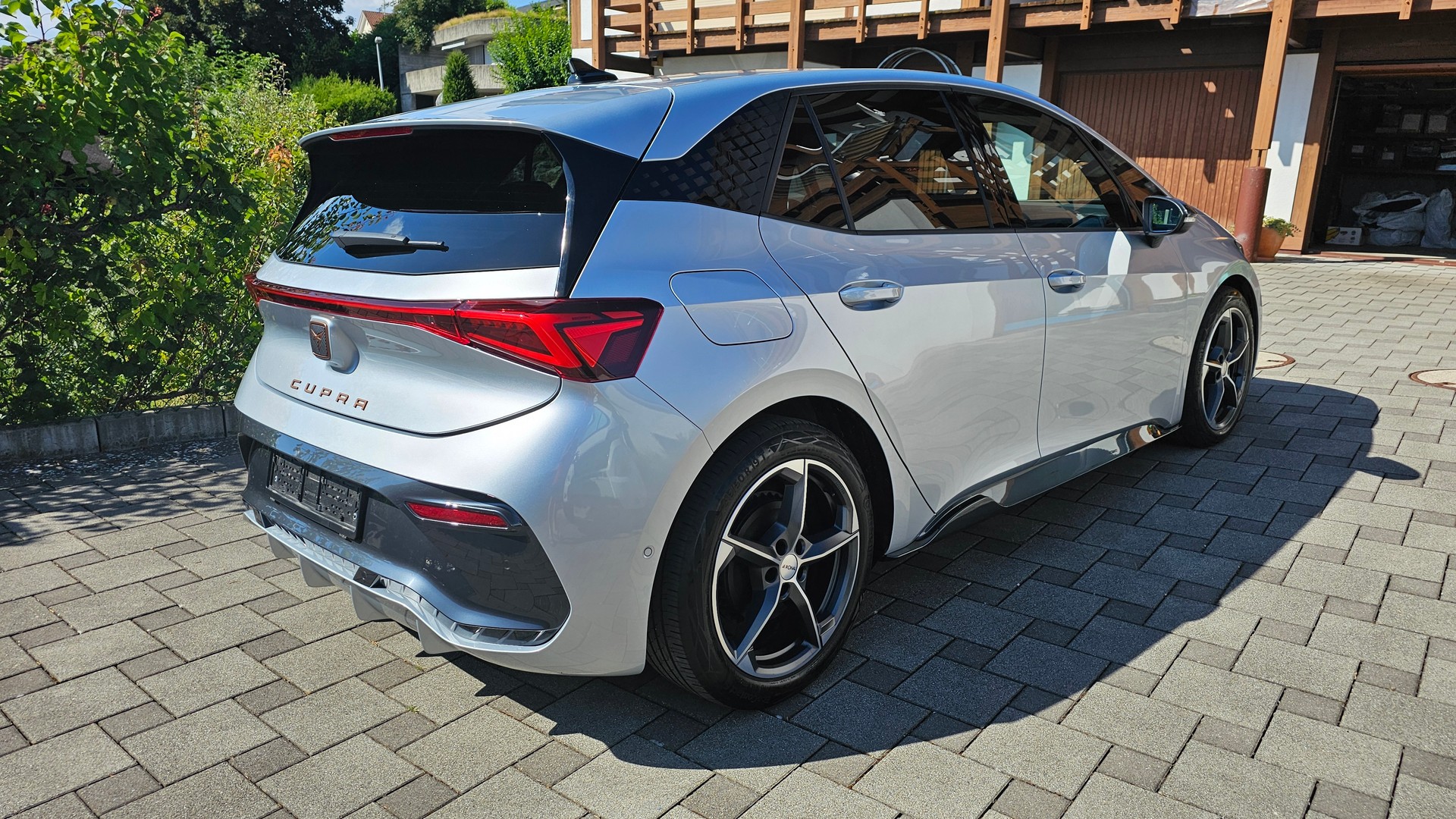 CUPRA Born 58 kWh-image-2