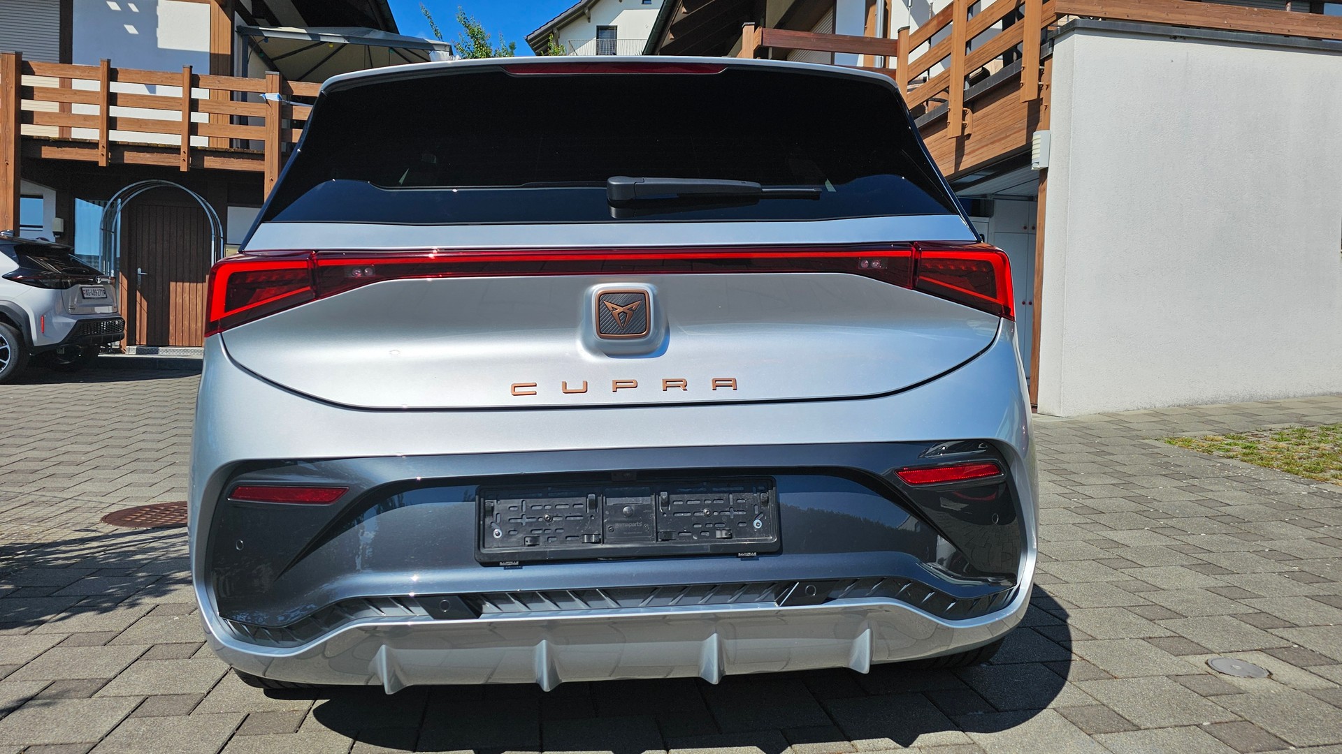 CUPRA Born 58 kWh-image-1