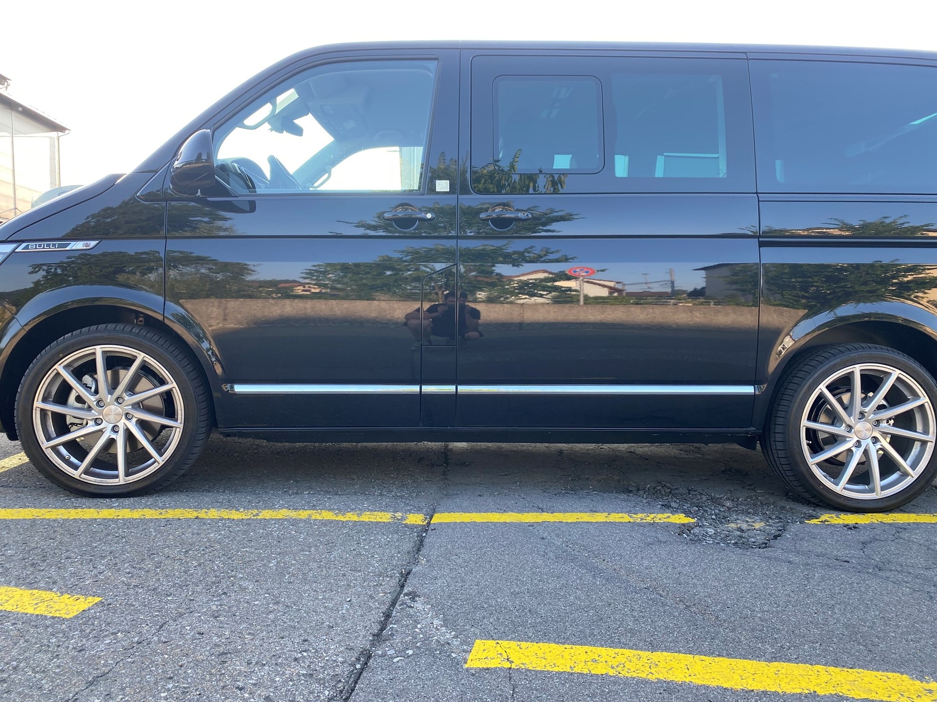 VW T6.1 Multivan 2.0 Bi-TDI Highline Liberty 4Mot. DSG-image-1