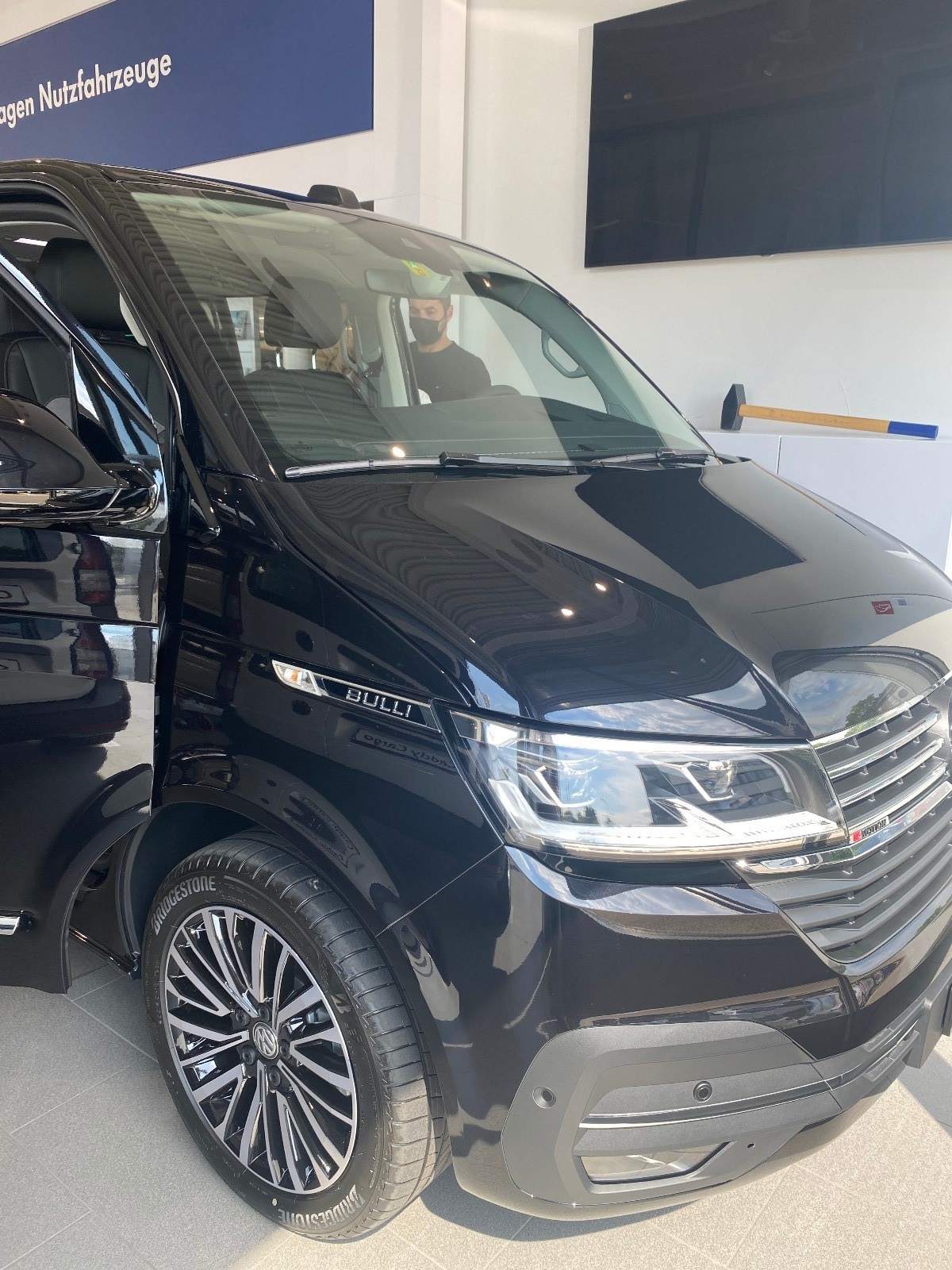 VW T6.1 Multivan 2.0 Bi-TDI Highline Liberty 4Mot. DSG-image-4
