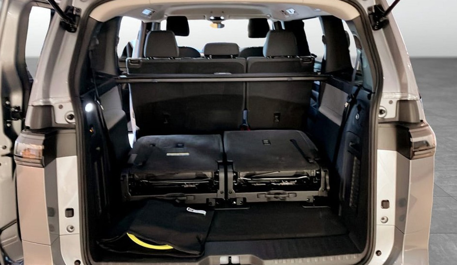 VW ID.Buzz LWB Pro-showroom-element-2