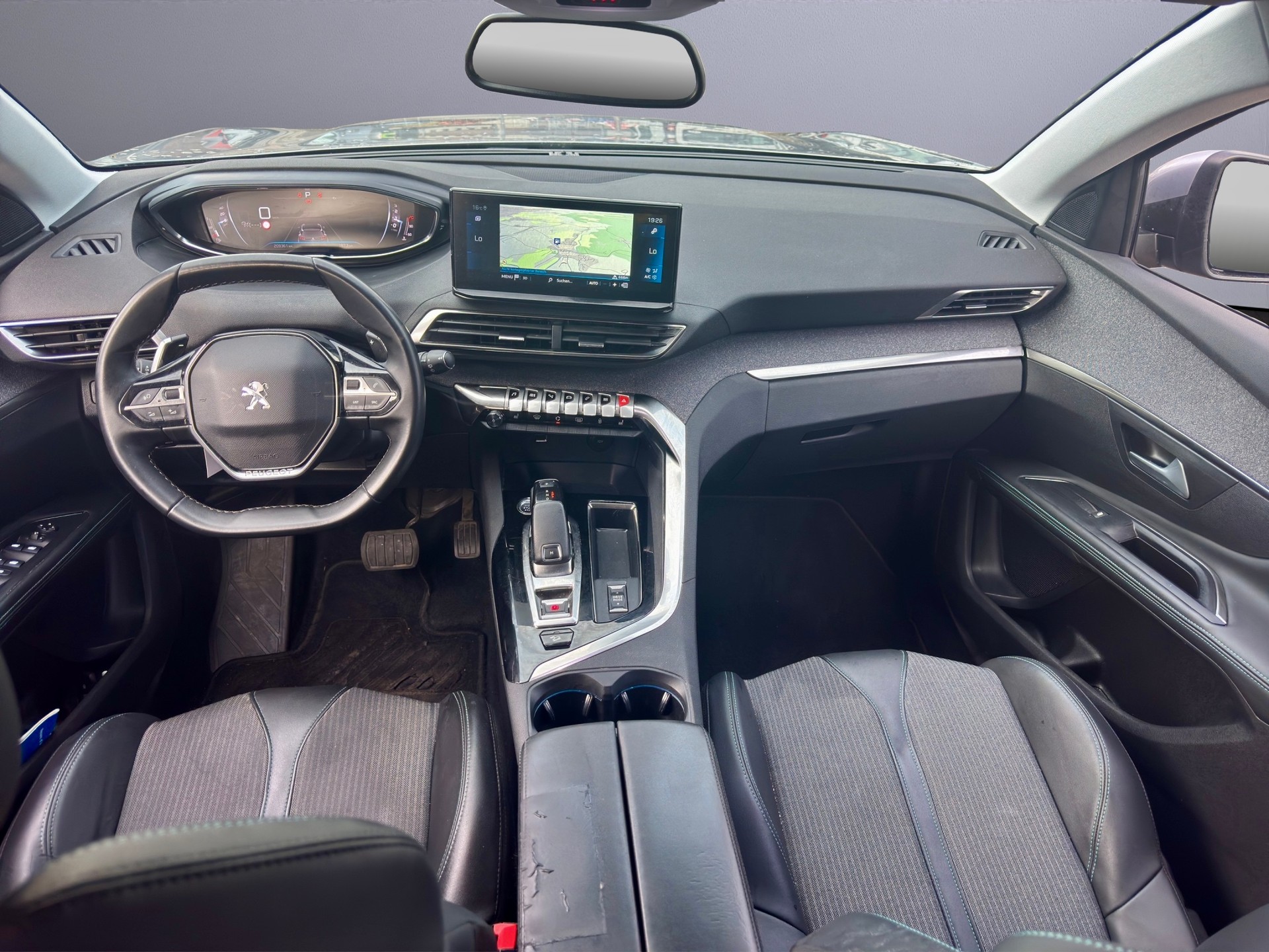 PEUGEOT 5008 1.5 BlueHDi Allure Pack, 7 Plätze, Model 2022-image-12