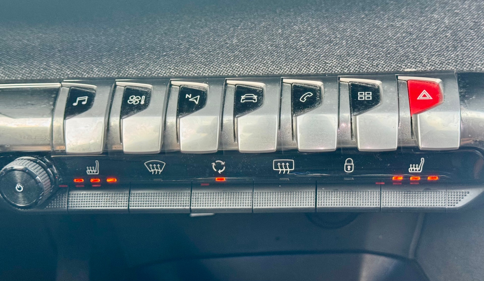 PEUGEOT 5008 1.5 BlueHDi Allure Pack, 7 Plätze, Model 2022-image-19