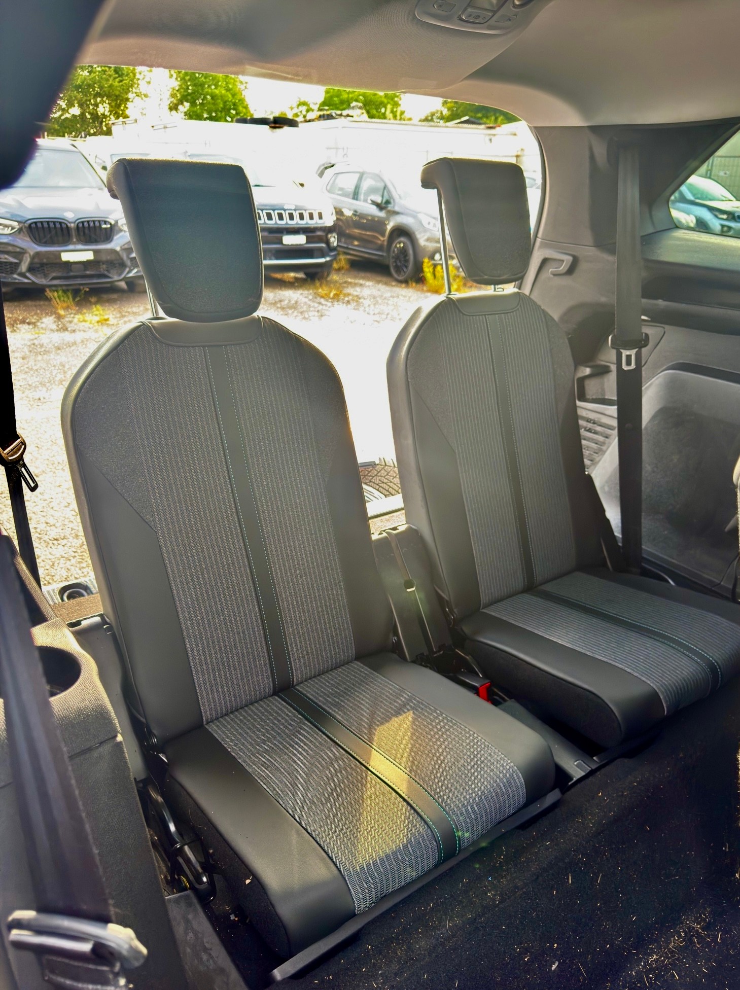 PEUGEOT 5008 1.5 BlueHDi Allure Pack, 7 Plätze, Model 2022-image-14