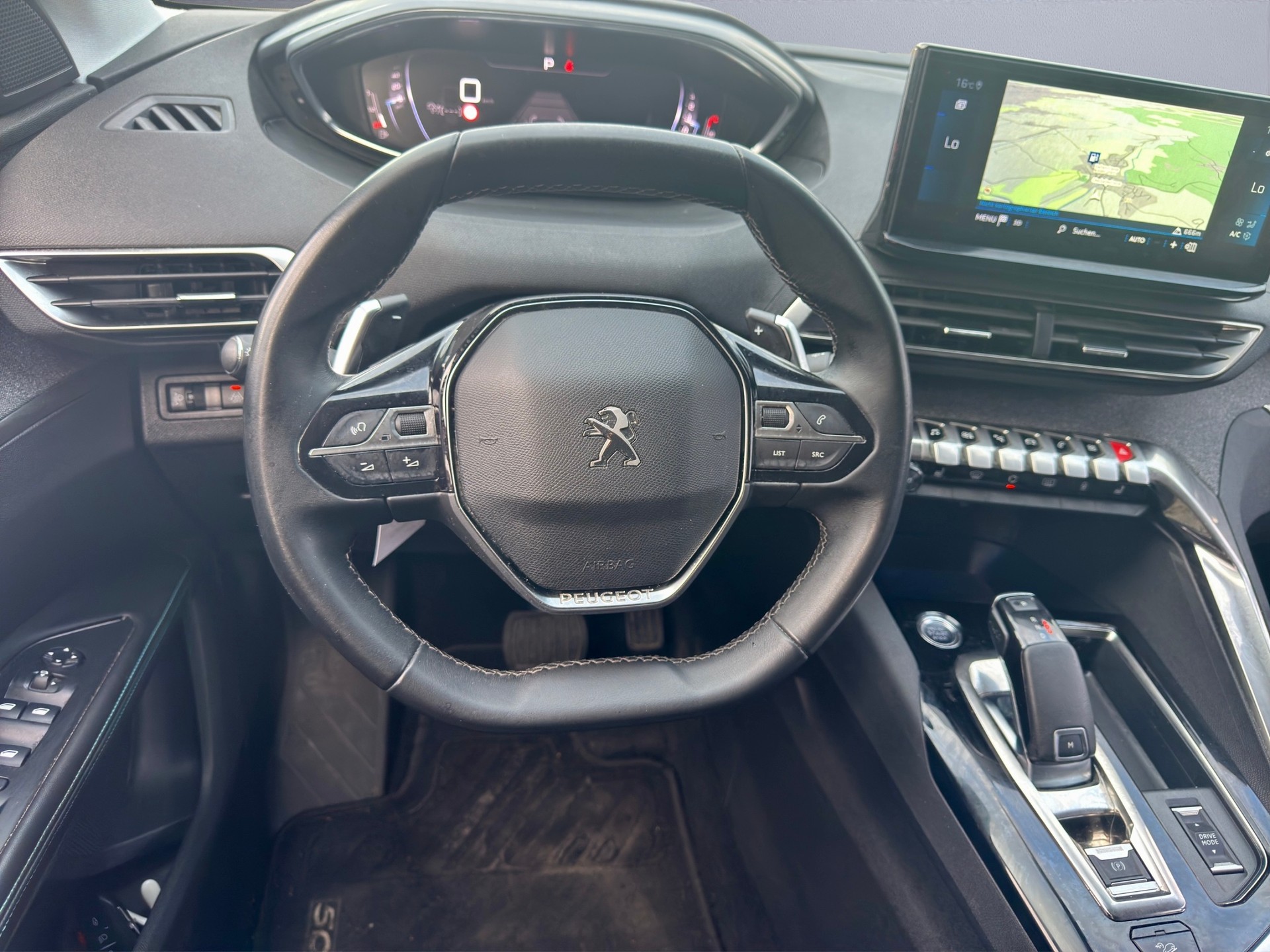 PEUGEOT 5008 1.5 BlueHDi Allure Pack, 7 Plätze, Model 2022-image-15